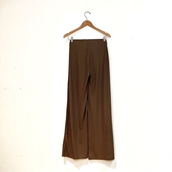 Zara, khaki color pants, wide legs size small - Picture 2 of 4